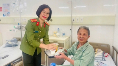 Поліція провінції Куангнінь: поширення інформації для громади