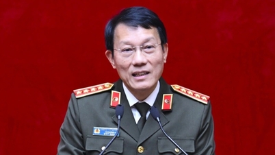 Membina pasukan pegawai pemeriksa "sejelas cermin, setajam pedang"