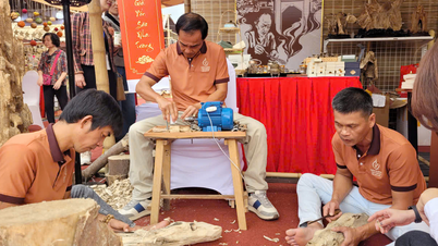 수도 중심부에 있는 베트남 공예 마을의 활력