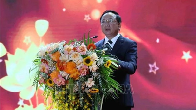 ভালো মডেল এবং ভালো কাজ ছড়িয়ে দিন