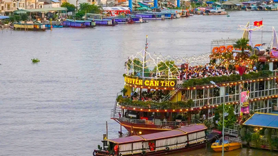 Голова міського народного комітету як керівник організаційного комітету фестивалю культури річки Кантхо