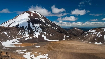 ອຸທະຍານແຫ່ງຊາດ Tongariro: ມໍລະດົກທາງທໍາມະຊາດ ແລະວັດທະນະທໍາຂອງນິວຊີແລນ