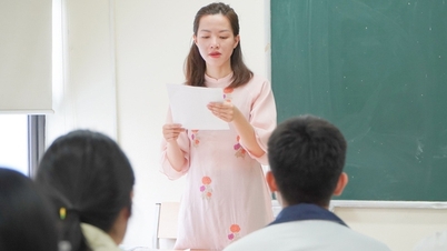 Peperiksaan kemasukan gred 10 di Hanoi: Ibu bapa dan pelajar "menunggu dengan termengah-mengah" untuk subjek peperiksaan ketiga