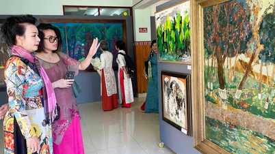 ការតាំងពិព័រណ៍សិល្បៈនៅសារមន្ទីរ Pleiku៖ ភាពសុខដុមរមនារវាងព្រៃឈើដ៏អស្ចារ្យ និងទីក្រុង