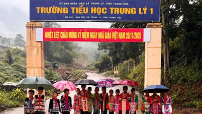 จากพื้นที่ชายแดนโรงเรียนประถมศึกษา Trung Ly 1 สานเรื่องราวที่สวยงามเกี่ยวกับการศึกษา