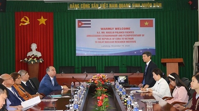 Đại sứ đặc mệnh toàn quyền Cộng hòa Cuba tại Việt Nam tới thăm và làm việc tại Viện Nghiên cứu hạt nhân