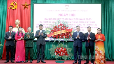 뚜옌꽝성 베트남 조국전선위원회는 2025년 국가대단결의 날을 조직했습니다.