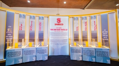 "অনারিং দ্য ফায়ার-ট্রেনার" পুরস্কারের জন্য আনুষ্ঠানিকভাবে উন্মুক্ত অনলাইন ভোটিং