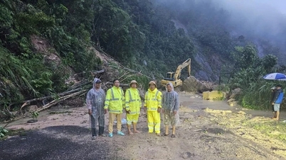 ឡាំដុង៖ មនុស្សចំនួន ១១នាក់បានជាប់គាំងនៅកណ្តាលផ្លូវ Khanh Le…