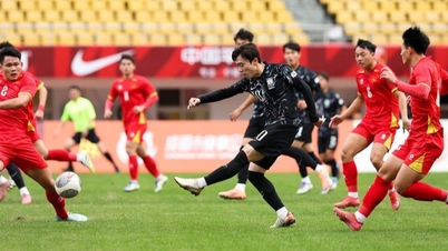 علقت الصحيفة الكورية عندما هزم الفريق المضيف فيتنام تحت 22 سنة وفاز بالبطولة