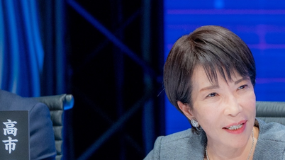 일본 총리는 '겨우 2시간 정도밖에 못 자고' 새벽 3시에 회의를 열었다.