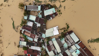 Mer enn 766 000 elever i Gia Lai holder seg hjemme fra skolen for å forhindre kraftig regn og flom.