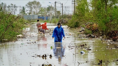 التركيز على الاستجابة والتغلب السريع على عواقب الفيضانات في المنطقة الوسطى