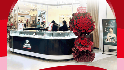 GROSSE ERÖFFNUNG – VINCOM MEGA MALL VU YEN DIAMOND WORLD