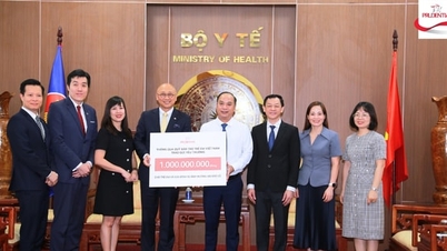 Prudential utbetalte raskt tre tilfeller av kunder som ble rammet av stormer og flom i den sentrale regionen.