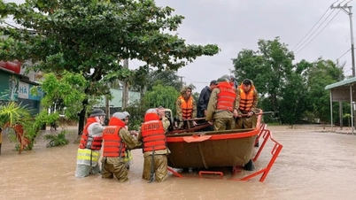 Gia Lai: Nước lũ dâng cao, khẩn trương di dời dân để bảo đảm...