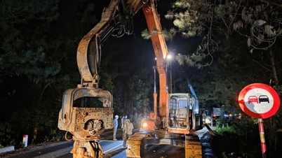 Η έντονη βροχόπτωση παρέλυσε τα ορεινά περάσματα, τα τρένα αναγκάστηκαν να σταματήσουν να δρομολογούνται