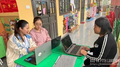 তরুণ শিক্ষকরা প্রযুক্তির সাহায্যে সাক্ষরতা শেখান