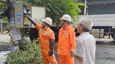 المرتفعات الوسطى - لا يزال لدى المنطقة الوسطى ما يقرب من 204000 عميل بدون كهرباء بسبب الفيضانات