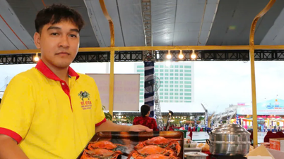 يجمع سرطان البحر Ca Mau بين التخصصات المحلية لإنشاء العديد من الأطباق الجديدة والجذابة.