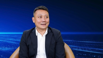 Memperkukuh latihan kakitangan apabila melaksanakan kerajaan tempatan dua peringkat