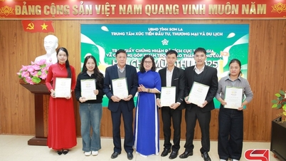 Entrega de certificados a 24 unidades que contribuíram para o sucesso da Feira de Outono.