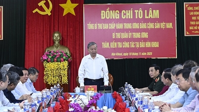 Generalsekretär To Lam: Lasst uns Häfen schneller bauen als Wellen, Brücken stärker als Felsen und mit dem eisernen Willen des vietnamesischen Volkes den Weg zum Meer öffnen.