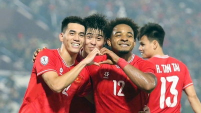 Základní sestava Vietnamu proti Laosu: Xuan Son na lavičce, Tien Linh v základní sestavě