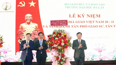 Chủ tịch UBND tỉnh Lâm Đồng Hồ Văn Mười thăm, tặng quà Trường Đại học Đà Lạt