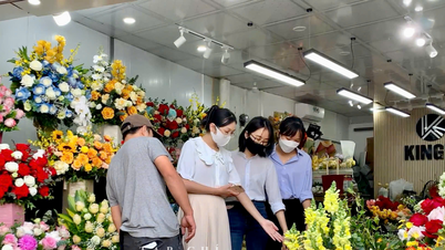 שוק המתנות ב-20 בנובמבר: פרחים טריים עולים במחיר, מתנות פרקטיות מושכות לקוחות