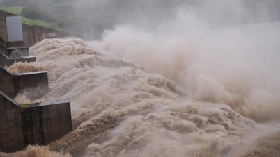 The Ba River is likely to surpass the historical flood level of 1993; Dak Lak province has issued an urgent directive to regulate hydropower reservoirs.