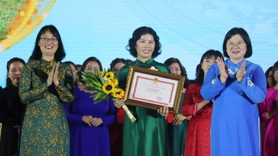 Orașul Ho Și Min premiază profesorii remarcabili și îi acordă premiul Vo Truong Toan