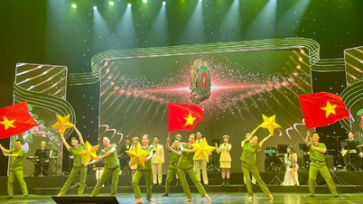 Lắng đọng cảm xúc với đêm nhạc 'Khát vọng sống trước kỷ nguyên mới'