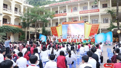 Behoud en promoot de traditie van "Respect voor leraren en waardering van onderwijs"