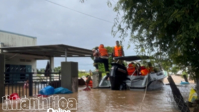 Aproape 900 de persoane din zona inundată au fost aduse în siguranță.