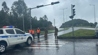 칸호아의 꼬마 고개와 까 고개에서 산사태 극복