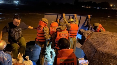 Banjir di Sungai Dinh melampaui tonggak sejarah tahun 1986, menyebabkan genangan yang dalam di wilayah hilir