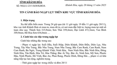 Berita amaran banjir di wilayah Khanh Hoa (berita disiarkan pada 11:30 pada 20 November)