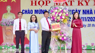 Phó Bí thư Tỉnh ủy Huỳnh Thị Hằng dự họp mặt 20-11 tại Trường THPT Lộc Ninh