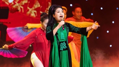 Şarkıcı Anh Tho: "Maaşımı asla bağırarak söylemedim"