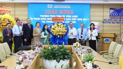 Керівництво провінції Віньлонг вітає Університет Куулонг з Днем в'єтнамського вчителя