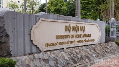 ກະຊວງພາຍໃນຕອບສະ ໜອງ ຕຳ ແໜ່ງ ຕຳ ແໜ່ງ ອຸດສາຫະ ກຳ ແລະພາກສະ ໜາມ ຫຼັງຈາກການຈັດລຽງແລະການຈັດຕັ້ງຄືນ ໃໝ່.