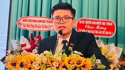 लाओस के छात्र 20 नवंबर को वियतनामी शिक्षकों के लिए कविताएँ लिखेंगे