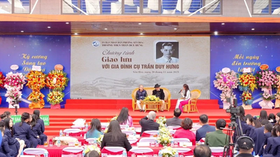 শিক্ষকদের জন্য একটি বিশেষ দিনে অত পুরনো মূল্যবোধ