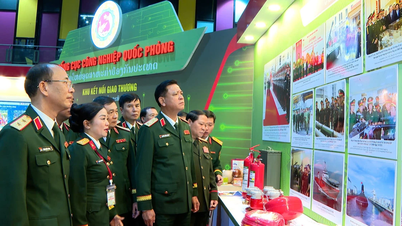 Pameran perdagangan mengukuhkan persahabatan dan kerjasama antara Vietnam dan Laos