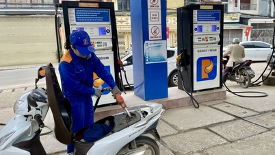 ລາຄານ້ຳມັນ ແລະ ນ້ຳມັນຫຼຸດລົງທົ່ວຄະນະ, ນ້ຳມັນແອັດຊັງດຽວກໍ່ເພີ່ມຂຶ້ນຈາກ 15:00 ໂມງແລງ. ວັນ​ທີ 20 ພະຈິກ​ນີ້, ໜັງສືພິມ​ກາວ​ບັງ