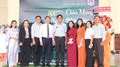 Le vice-président du Comité populaire provincial, Doan Trung Kien, a rendu visite au personnel enseignant du lycée de Hau Nghia et l'a félicité.