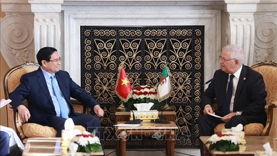 Perdana Menteri Pham Minh Chinh bertemu dengan Presiden Senat Aljazair