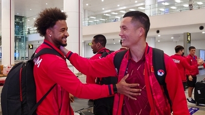 Det vietnamesiska laget fick oväntad glädje den dagen de återvände hem.