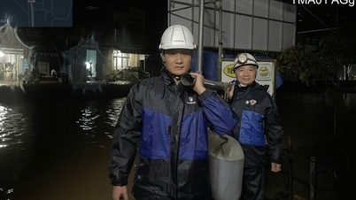 MobiFone улучшает информационный отклик и поддерживает 30 000 донгов для клиентов